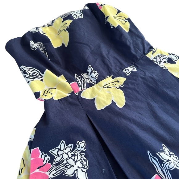 Lilly Pulitzer Strapless Floral Fit & Flare Dress | Size 4 - Picture 5 of 13